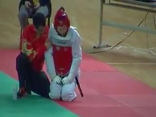 Taekwondo bust ends the fight, mugt fight xxx ulylar uçin film video f6