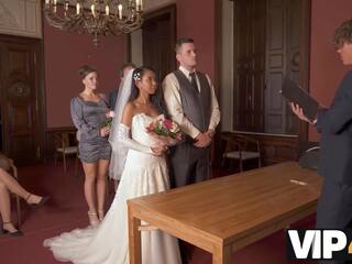 Vip4k. attractive newlyweds ferde ellenáll és kap meghitt jobb shortly thereafter esküvő