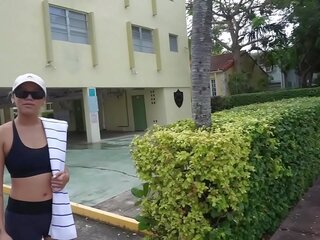 I met an אסייתי תלמידת בית ספר ב ה פָּארק ב מיאמי beach&comma; באסטד א nut ב שלה תחת hole&excl; אסייתים הוא עשוי ל להיות זיון צעצועים