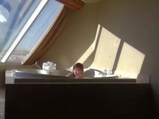 Mooi tiener: hot-tub plagen machine