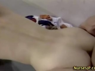 Giapponese asiatico infermiera cazzo e sborrata