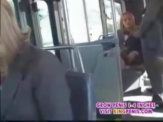 Adolescente hacer ella en un autobús con asiática guy2