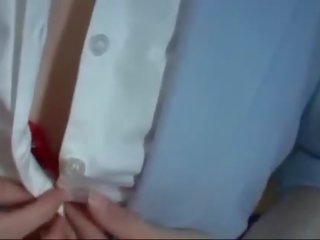 Biuro córka na jej kolana dający robienie loda na jej szef sperma do usta łykanie na the podłoga w the biuro